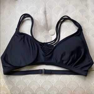 Black Strappy Push-up Bikini Top👙